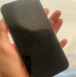 iPhone 11 Viola - Batteria 85%