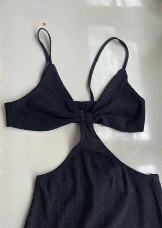 Vestido largo negro con aberturas