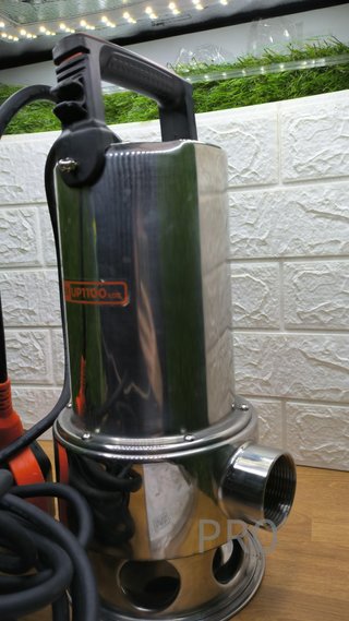 Bomba sumergible Black Decker