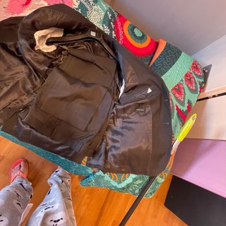 Traje de novio negro, Roberto bassi