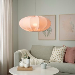 Lámpara IKEA REGNSKUR rosa con complementos