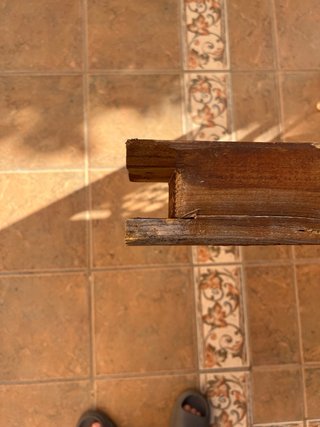 Palo de madera para pérgola o jardín