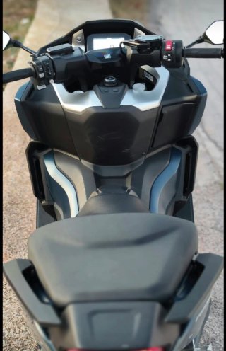 Honda Forza 750 azul Automática