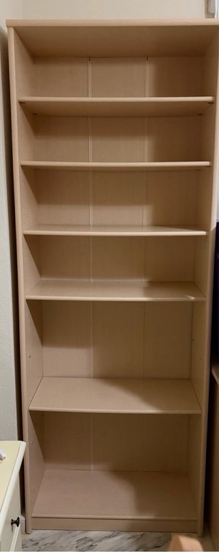 Mesa de escritorio, mesita y estanteria
