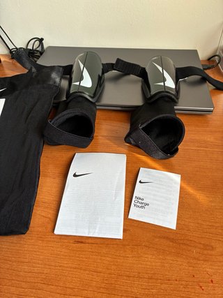 Espinilleras Nike Fútbol Talla S