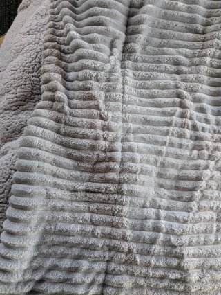Edredón sherpa gris