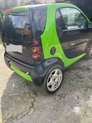 Smart ForTwo Negro y Verde