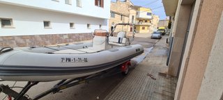 Semirrígida 5,80m con remolque y motor 75cv