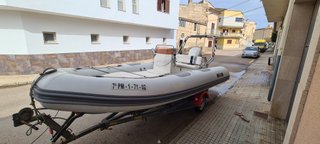 Semirrígida 5,80m con remolque y motor 75cv