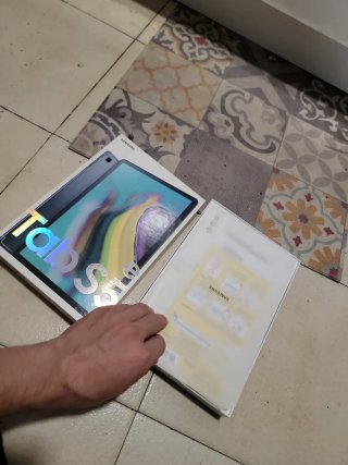 Caja Samsung Galaxy Tab S5e