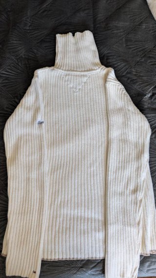 Jersey cuello alto Tommy Hilfiger beige
