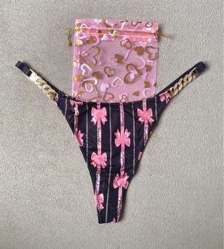 Tanga Victoria's Secret lazos cadenas