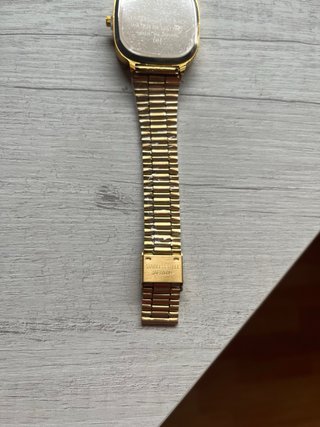 Reloj Casio Vintage Dorado y Verde