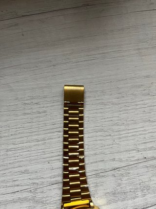 Reloj Casio Vintage Dorado y Verde
