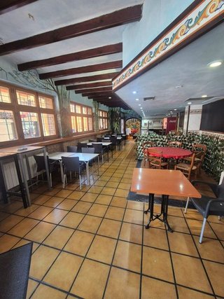 Local comercial en alquiler en Benalúa en Alicante
