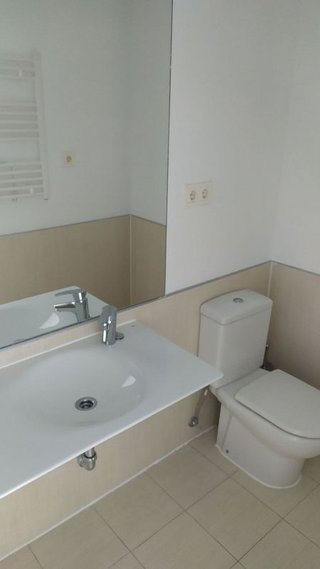 Oficina en alquiler en Virgen del Cortijo - Manoteras en Madrid