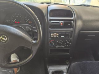 Opel Astra 2000