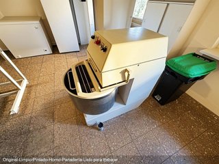 Local comercial en venta en Buñol