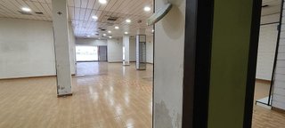Local comercial en alquiler en Pueblo Nuevo en Madrid