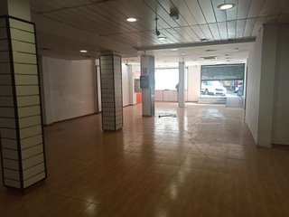 Local comercial en alquiler en Pueblo Nuevo en Madrid
