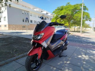 Yamaha NMAX 125 Roja Impecable
