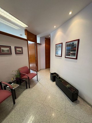 Local comercial en alquiler en Eixample Nord – La Devesa en Girona