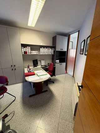 Local comercial en alquiler en Eixample Nord – La Devesa en Girona
