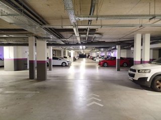 Garaje en venta en Port en Badalona