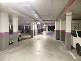 Garaje en venta en Port en Badalona