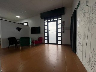 Local comercial en alquiler en Palacios y Villafranca (Los)