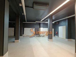 Local comercial en venta en Centre en Hospitalet de Llobregat, L´