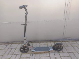 Patinete plegable gris