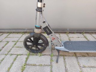 Patinete plegable gris