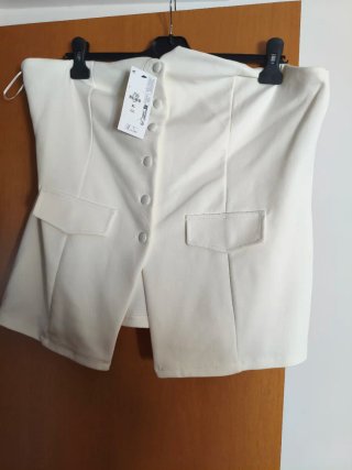 Top blanco botones XL