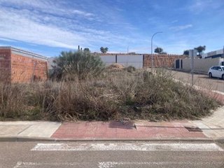 Terreno en venta en Argés