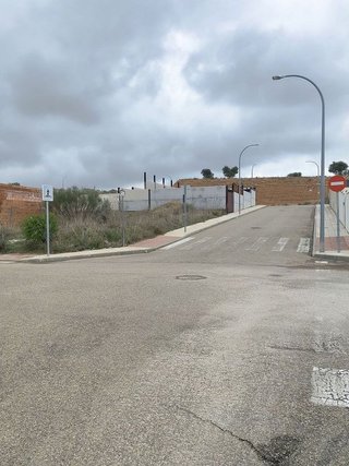 Terreno en venta en Argés