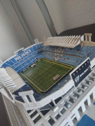 Puzzle 3D Estadio La Rosaleda Montado