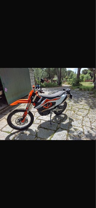 KTM 690 Enduro R Naranja/Blanca