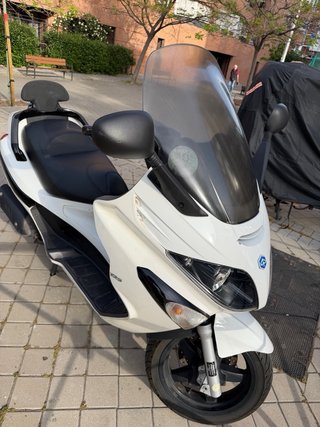 Piaggio Xevo 125 Blanca Automática