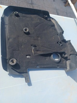 Tapa motor Mercedes