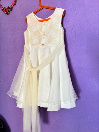 Vestido fiesta/comunión corto T-10 (1 uso)