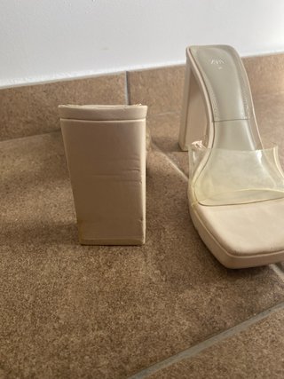 Sandalias Zara Talla 39 Beige Transparente