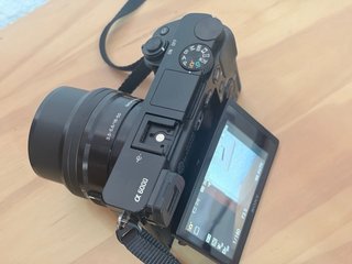Sony Alpha 6000 + Objetivo 16-50mm