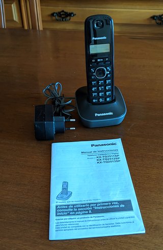 Teléfono Inalámbrico Panasonic KX-TG1611 Negro