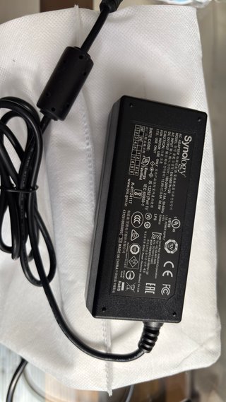 Synology DS220j NAS como nuevo