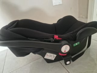 Carro y silla de coche