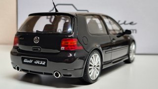 Ottomobile VW Golf R32 OT964 1:18