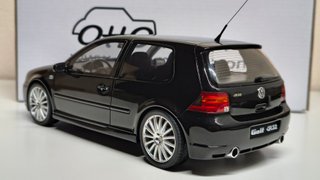 Ottomobile VW Golf R32 OT964 1:18