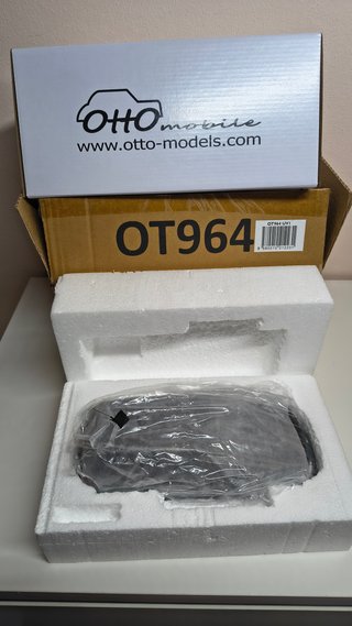 Ottomobile VW Golf R32 OT964 1:18