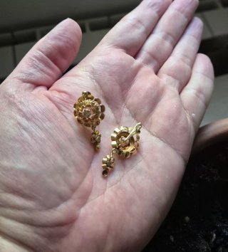 Pendientes Oro Antiguo Flor con Diamantes